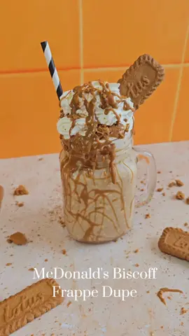 👆🏼PSA: Our DIY McDonalds Biscoff Frappe recipe is here!👆🏼 Why make the trip when you can enjoy this creamy, caramelized glass of goodness from the comfort of your own home?!😍🤤 #biscoff #biscofffrappe #mcdonalds #frappacino #icedcoffee #lotusbiscoff #dupe #mcdonaldsdupe