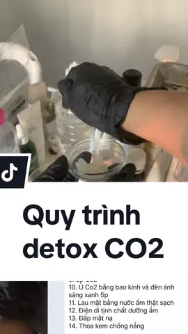 Detox CO2 Như 1 thói quen  Tháng thải độc 1 lần 🫶🫶 🍃 𝐃𝐄𝐓𝐎𝐗 𝐂𝐎𝟐 - 𝐋𝐈𝐄̣̂𝐔 𝐏𝐇𝐀́𝐏 𝐓𝐇𝐀𝐍𝐇 𝐋𝐎̣𝐂 𝐃𝐀 𝐓𝐀̂̀𝐍𝐆 𝐒𝐀̂𝐔 🍃 𝑯𝒊𝒆̣̂𝒖 𝒒𝒖𝒂̉ 𝒄𝒖̉𝒂 𝒍𝒊𝒆̣̂𝒖 𝒑𝒉𝒂́𝒑 𝐃𝐞𝐭𝐨𝐱 𝐂𝐎𝟐 :  🫧 Thanh lọc sạch sâu 98% độc tố : Giải phóng bã nhờn, bụi bẩn, kháng viêm,… 🫧Kích thích quá trình sản sinh Collagen và Elastin, cải thiện nếp nhăn, tăng độ đàn hồi, săn chắc 🫧Tăng cường hệ miễn dịch cho làn da, giúp da khỏe khoắn tươi trẻ 🫧Giảm nhiễm khuẩn, làm xẹp các nhân mụn Làm xong da nhẹ tênh, vừa sạch vừa thông thoáng lỗ chân lông ha 