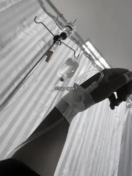 Ku kira batuk biasa, pas dokter bilang kayanya ini paru nya bermasalah. Bener aja pas rontgen huhuuu🥲