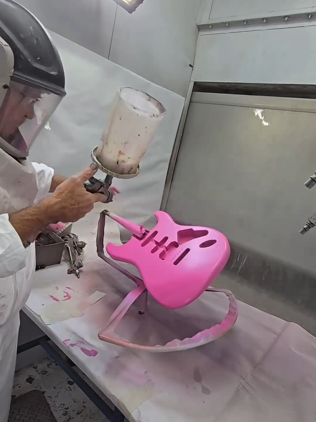 Here's a #JaySpray to sweeten up your day. 🍬 Watch Jay Nelson spray Bubble Gum Pink on a Strat. #Fender #FenderGuitars