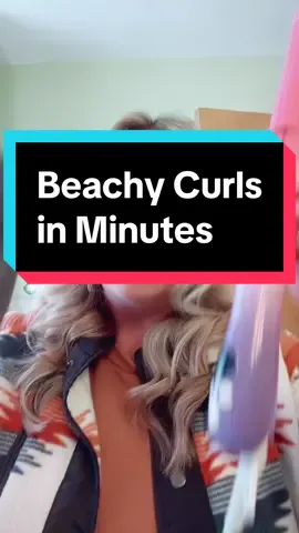 My favorite curling iron! #salon #curls #curlingiron #rotating #rotatingcurlingiron #BeautyTok #beachwaves 