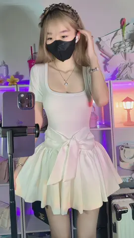 Lễ ngày mặc gì 🤔?   #setđồxinh #mỗingàymộtoutfit #phốiđồ #TikTokGiaiTri #PhaiDepNgayNay #xuhuong #tiktokshop #review #unboxing #viral #reviewlamdep #reviewquanao #LearnOnTikTok 