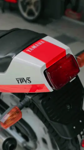 YAMAHA RZ250R 1XG 1986 Jentera purba masih bersinar di mata , mampu mengalirkan air mata pada yang memilikinya. Nostalgia.