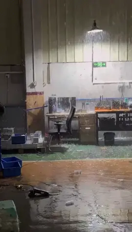 It's raining hard at the CNC workshop. #5axis #4axis #CNC #4eksen #5eksen #cncmachining  #milling #CNCmilling#cncmachine #5axiscnc #Simultaneousmachining #5thaxis #4thaxis  #rotarytable #rtcp  #cncprogramming #cncfreze #işlememerkezi #4eixos #cnc5eixos  #4ejes #5ejes #4axes #5axes #cncdikişlem#cncoperatoru_ #lathe #CNClathe #Mould #Fixture #clamps #mould #4trụccnc #5trụccnc  #5achsen  #токарь #металлообработка #токарныеработы #frezarkacnc #4ось #чпу #чпуфрезеровка #cncturning  #四軸 #五軸 #转台 #dikişleme #işlemmerkezi #TJR #4axismilling #5axismachining #Machining #Machine #mastercam #machinist #cncprogramming 