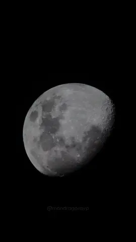 Selenofilia: Amor y fascinación por la luna 🌔♥️ #luna #moon #moonlight #moonlovers #moonmagic #astro #Astronomy #universe #space #cosmos #selenophile 