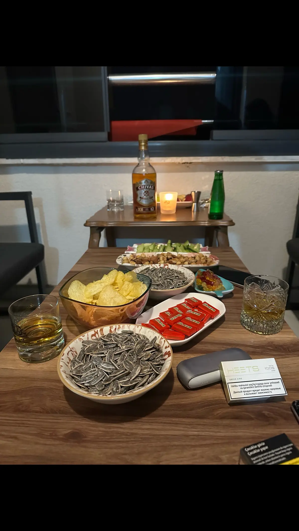 #keşfetteyizzz #alkolstory #keşfetbeniöneçıkar #viskimasası🥃 #chivas #chivasregal #viskiligeceler🥃🥃 #capcut 