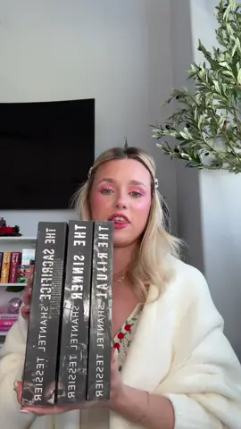 Replying to @Leo DARK ROMANCE IS WHERE ITS AT 🤭💁🏼‍♀️ #BookTok #books #darkromance #tbr 