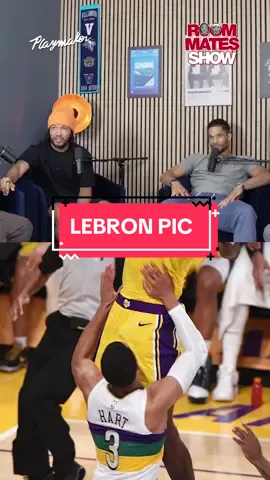 “Pull up the picture. There’s a picture of Josh and it looks like LeBron is dragging his ummm… stuff across his face.” 💀 #r#roommatesr#roommatesshowj#jalenbrunsonj#joshhartt#tracymorgann#newyorkk#knicksn#NBAb#basketballfyp 