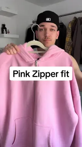 Fitrating 1-10?😮‍💨 | #fyp #viral #fürdich #45keys #zipper #pinkoutfit #pinkhoodie #fashiontiktok #mensfashion #mensstyle #outfit #outfitideas #fasho #fashion #outfitinspo #outfitinspiration 