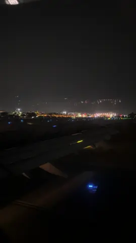 #landingatnight #tansonnhatairport 
