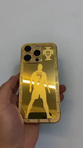 iPhone15Pro (C Ronaldo) Limited Edition Gold Edition Forever Handsome No. 7 This time the customized lens cover is inlaid with small diamonds. The back is also inlaid with small diamonds. It feels very good. It is full of high-end luxury. Welcome to customize it with pictures. You can design it freely. You deserve the same Apple phone in Dubai #iphone #case #Tech #gadget #intech_share #fyp 