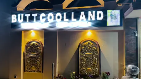 Butt Cool land 