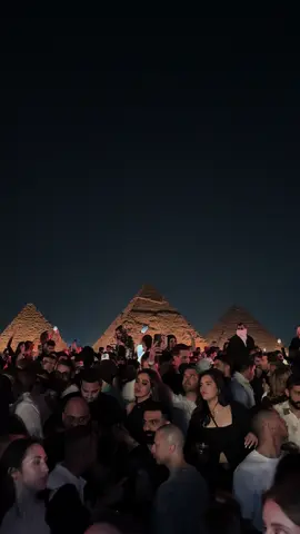 @Keinemusik and incredible pyramids 🇪🇬 #pyramidsofgiza #egypt 