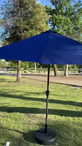 Sombrilla para patio al aire libre Paraguas de mesa para exteriores con botón de inclinación y manivela, paraguas de mercado, 8 varillas resistentes, protección UV, impermeable para jardín, terraza, patio trasero, piscinaaire libre Paraguas de mesa para exteriores con botón de inclinación y manivela, paraguas de mercado, 8 varillas resistentes, protección UV, impermeable para jardín, terraza, patio trasero, piscina