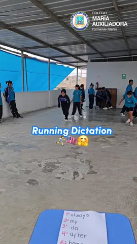 🇺🇸🏃‍♂️‍➡️😊English Class: 2° Sec. Running Dictation una divertida dinámica para prácticar Inglés. #mariainostriunfadores #FamiliaMariaina💙 #maformandolíderes #Secundaria #english #runningdictation #foryoupage #fypシ #foryou #fyp #englishisfun #learningenglish 