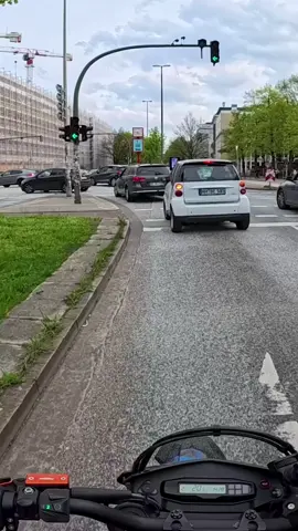 Was ist das denn?!