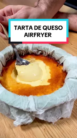 TARTA DE QUESO 🍰🧀 en AIRFRYER DEFINITIVA 😎 Con 4 Ingredientes y sabor a queso de verdad 🧀🤩 Si te gusta la receta, déjame un like❤️, comparte con quien te la comerías y si vas a hacerla, guárdatela🔒 para otro momento 📝INGREDIENTES ▪5 Huevos ▪350 g de queso crema (light opcional) ▪150 g de queso de oveja curado ▪60 g de eritritol o tu endulzante favorito 🥣ELABORACIÓN  Paso a paso en el vídeo 🎥 #Cheese  #Cheesecake  #Airfryerrecipe  #Airfryer  #freidoradeaire  #Recetastop  #Postrestop  #postresfaciles  #Recetasenairfryer  #Sinazúcar  #nosugar 