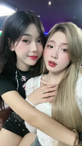 Trông cũng giống nhau đấy😖 @Đỗ Hiền #ndp_2002 #gcent 
