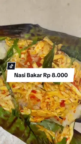 Nasi bakar 8 ribuan? Cuma di Angkringan dan Nasi Bakar Lawas Pekanbaru dong😋 Jl. Merpati Sakti No. 17 Pekanbaru #kulinerpekanbaru 