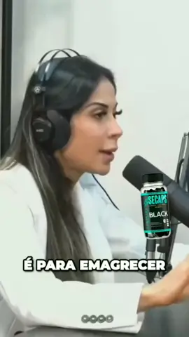 Esse é pra emagrecer... 👀 Amiga, já ouviu falar do SECAPS BLACK? 🤔 É um suplemento natural que me ajudou muito a emagrecer, controlar a fome, tira aquela vontade louca de  comer doce e muito mais!!🤩 Ele tem Psyllium, que é um dos componentes. Ele vira um gelzinho na barriga e me deixa super satisfeita por mais tempo. Assim, acabo comendo menos, ainda cuido da saúde e autoestima! Se você tá buscando um aliado pra te ajudar na dieta, o SECAPS BLACK é mara!  Experimenta e me conta depois o que achou! E corre que o link ta na bio📲 #secapsblack #saciedade #emagrecimento #saudeintestinal #vontadedecomerdoce #bemestar #saude #alimentacaosaudavel#emagrecer 