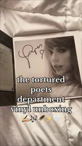 It’s finally here! 🤩 better late than never but I love it so much! I also ordered a couple other variants before this one so now I have to decide which to keep 🤔💭 #ttpdtaylorswift #thetorturedpoetsdepartment #taylorswift #vinyltok #unboxing 