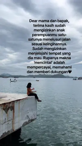 Dulu waktu masih sekolah, ortu gue selalu melarang untuk pulang malam. Setelah merantau, mereka selalu mengizinkan ke mana pun yang gue mau asal jangan lupa berdoa dan jaga diri. Ternyata semua ada masanya, mereka cuma khawatir anak perempuannya kenapa2🤍🧚‍♀️✨ #fyp #foryoupage #xyzbca #masukberanda #labuanbajo 