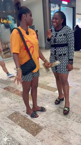 Will i eat the bed? Money is everything 🤣#dubailife #fypシ゚viral #elienebih #streetinterview #dubaiinterview #dubaiquestions 