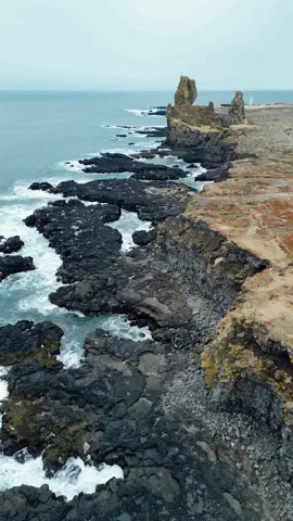 📍 Lóndrangar, Iceland 😮  Volcanic-made Basalt plugs. A must see on the snæfellsnes peninsula in western iceland. #travel #traveltiktok #fyp #volcano #iceland #adventure #nature #Hiking #hike #seetheworld #vanlife #foryoupage #ocean #rock #birds #wildlife #beauty #beautiful #vacation #beach 