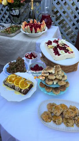 my roommates and I LOVE hosting & the weather in SF finally cooperated 😌  #sf #sftok #hosting #springbrunch #brunchtok #hostingideas #springbaking #hostingera #houseoftiktok 