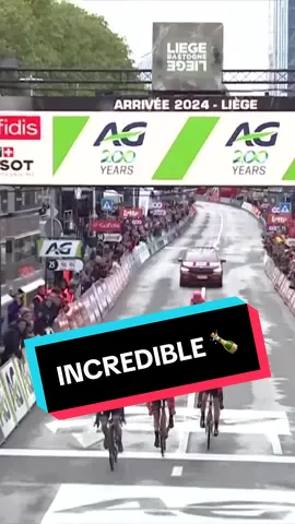 GRACE BROWN TAKE A BOW 🔥 Brown wins Liege-Bastogne-Liege to outsprint Vollering and Longo Borghini 😮‍💨 #roadcycling #cycling #womenscycling 
