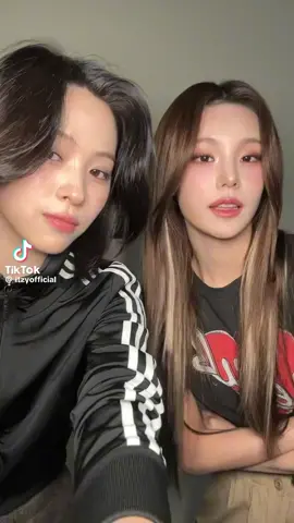#YEJI x #RYUJIN @rauwalejandro @ITZY new video #fyp #viral #yejiitzy #fyp #itzyofficial #views #foryou 