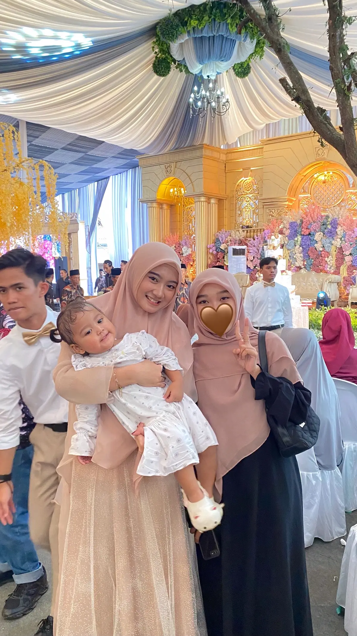 Masya allah banget bisa ketemu beliau”🤗🥰❤️  Ka @dena ka @ameliiazhr ka @rifanaaarftl dan ning salma💓 #foryourpage #fyp #zabrinadena #ningsalmarahmaaa #ameliiazhr #rifatta #masyaallahtabarakkallah 
