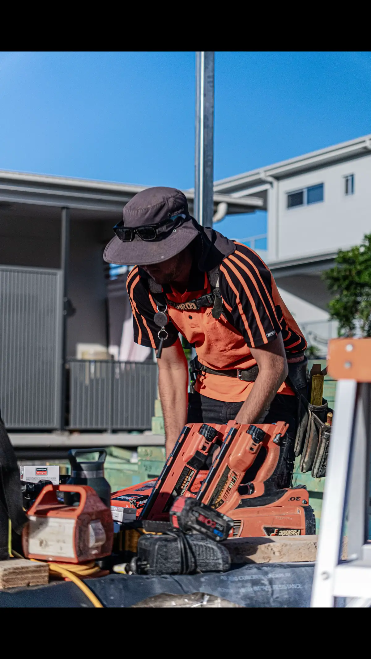 Taking that bit of extra time in the morning to make sure you’re setup for the day will always play in your favour 🤝 ______________________________ JOIN BRISBANE’S #1 CONTRACTING COMPANY! Details on our profile Ideal Group Australia * Carpentry Contracting * New Builds * Commercial Fit-outs * Townhouses #idealgroupaustralia #construction #craftsmanship #powertools #building #contractorlife #carpentry #apprenticeship #safetyfirst  #constructiontech #brisbane #australia #tradieaustralia #constructioncrew #underconstruction 