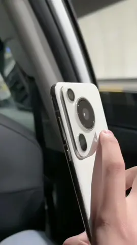 AI xử lí ảnh trên Pura 70  rất ảo #smartphone #côngnghệ #điệnthoại #huawei #huaweipura70ultra #huaweipura70 #huaweipura70pro 