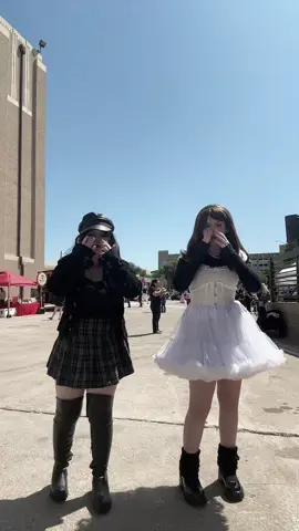 #NANA 🚬 - nishifest day 2 w @Air-bear😼😼 !! #nanaosaki #nanakomatsu #nanaanime #fyp #nishifest 