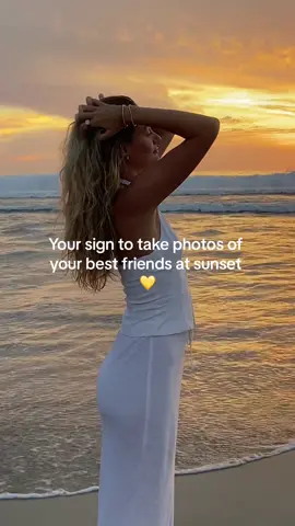Nothing I miss more than running around at sunset with my girls @C H R I S S Y  #photoshootideas #bajacalifornia #portraits 