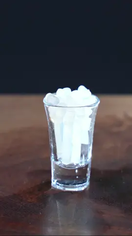 EXPERIMENT Glowing 1000 degree METAL BALL vs hot stick glue#experiment #metalball #hotstickglue #shorts