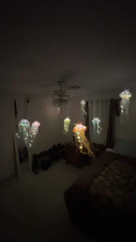 💕🪼…… #jellyfish #lamp #roomdecor #DIY #craft #decor #aesthetic #fyp #foryou