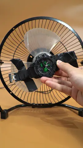 Subukan ang paggana at tibay ng relo sa maraming aspeto, nasisiyahan ka ba? #sandawatch #TikTokShopCrossBorder_SEASales #watchformen #fyp #fashionphilippines #TikTokPromote #BestOfTikTokPH #reloformen #relo #tiktokmademebuyit 
