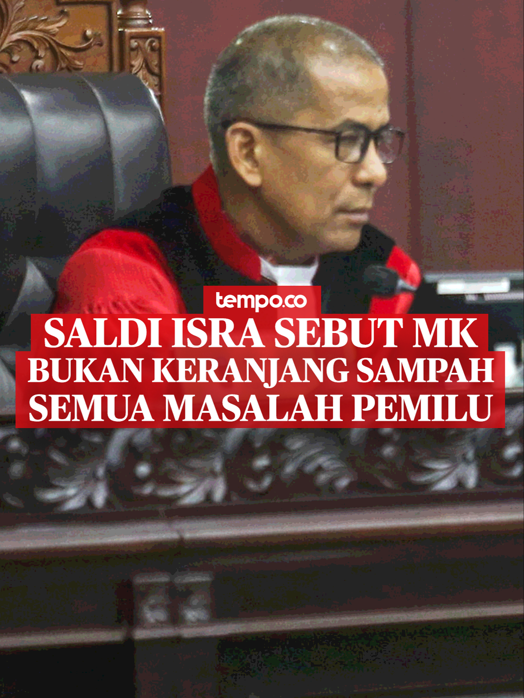 Hakim MK, Saldi Isra mengatakan tidak tepat MK dijadikan tumpuan untuk menyelesaikan semua masalah selama penyelenggaraan tahapan Pemilu. Kenapa? #mk #mahkamahkonstitusi #saldiisra #sengketapilpres #sengketapilpres2024 #pilpres #pilpres2024 #tempodotco#tempomedia#berita#fypindonesia#fyp#tiktokberita