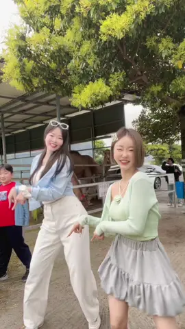 낙타 앞에서 춤추기ㅋㅋㅋㅋㅋㅋ @💌이랑💌 
