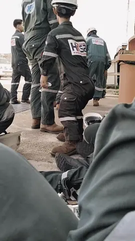 hadir!!!! cekk welder👨‍🏭 #oilngas #kerjakeras  #fypシ゚viral #redwing #trend  #fyppppppppppppppppppppppp #trending #fypage #fypシ #pecos #fyp #fypシ 