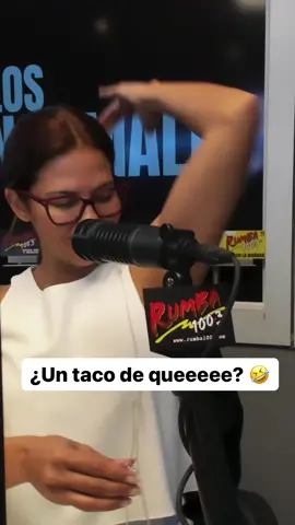 “Déjame verte las axilas” 🤣 así empezó la mañana en el show #losanormales  #axilas #underarm #baile 