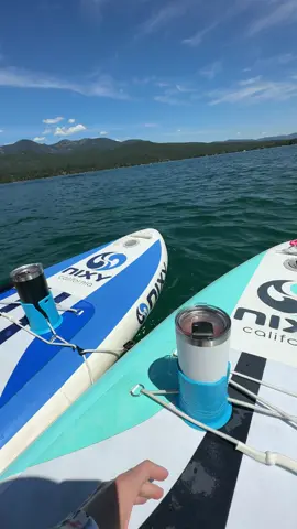 Cheers to serene waters and sunny days! 🌊☀️ Paddle boarding with Floatsup cups – because hydration should always be easy! #PaddleBoarding #Floatsup #Cheers