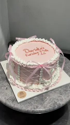 Ribbon cake ⋆౨ৎ˚⟡˖  #fyp #fypシ #cake #coquette #coquetteaesthetic #coquettecake 