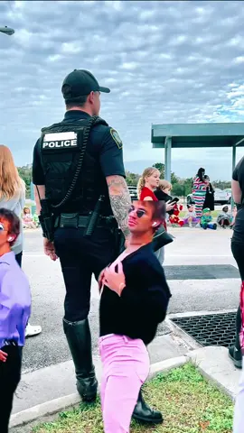 😮‍💨 🚨#police #trafficunit #motorscop #trafficcops #copsoftiktok #policeofficer #handcuffs #arrestme #hotcop #sexycop #tattedcop #fypppp #zaddy #🔥 