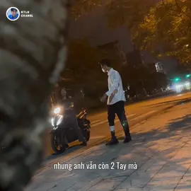 Kiếp n.ạ.n ngồi sau xe của người yêu #yêuthương #viral #ngồisauxe #dỗi  #trầnmạnhhà #theanh28 #girlpho #congai #láixe #yêuxa #xuhuong 