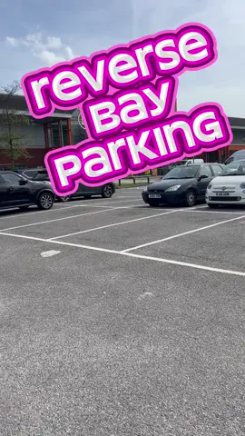 Reverse Bay parking 😝 #drivingschool #drivingtest #reverseparking #bayparking #driving 