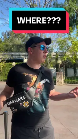 I’m over here 👋 🙂🏰 @Sean✨ #short #shortfriend #shortgirproblems #shortgirlissues 