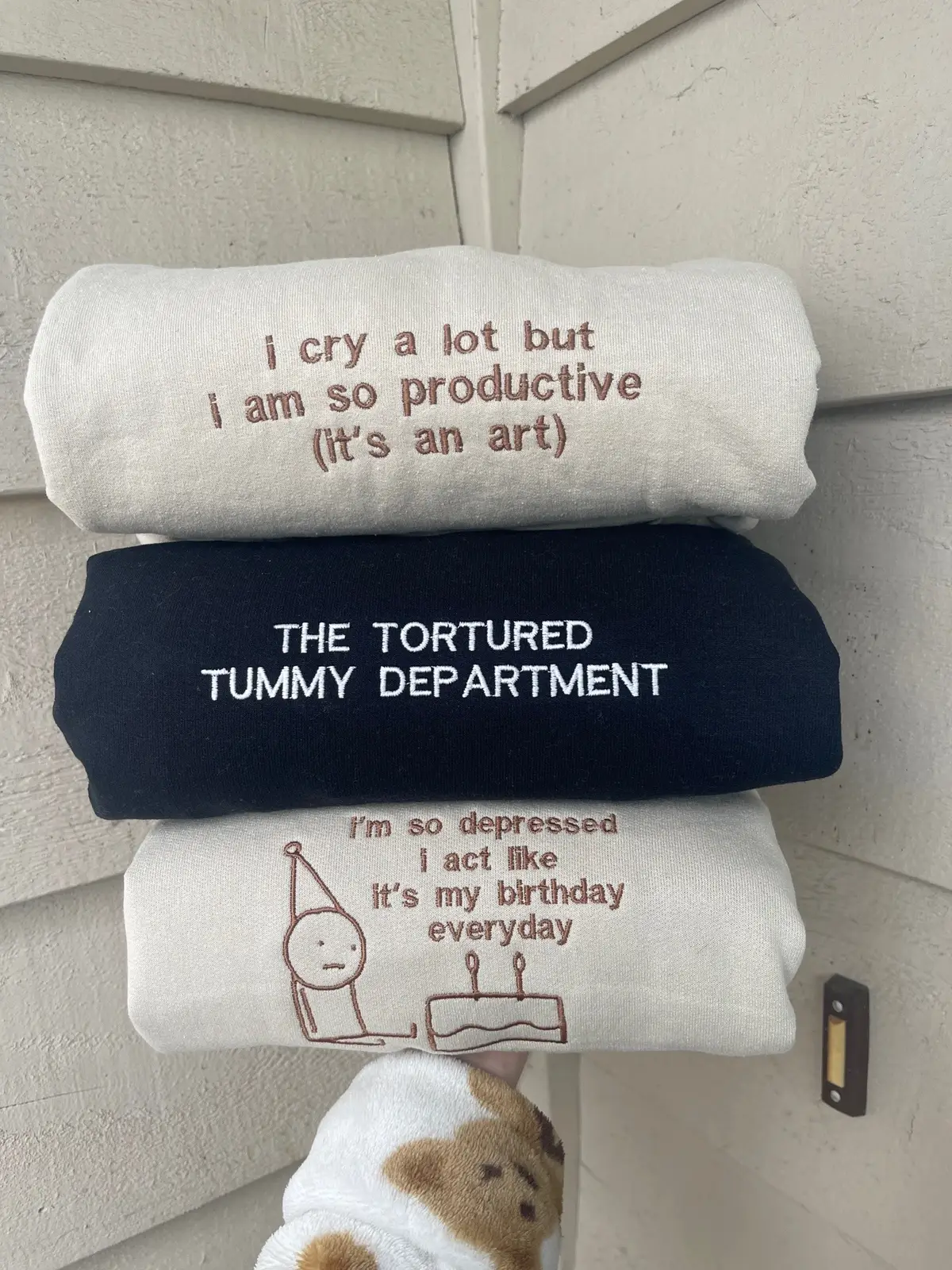 🥲🥲🥲🥲 #ttpd #torturedpoetsdepartment #taylorswift #swiftie #funnyshirts #funny #sweatshirts #crewneck #y2k #tummyhurts